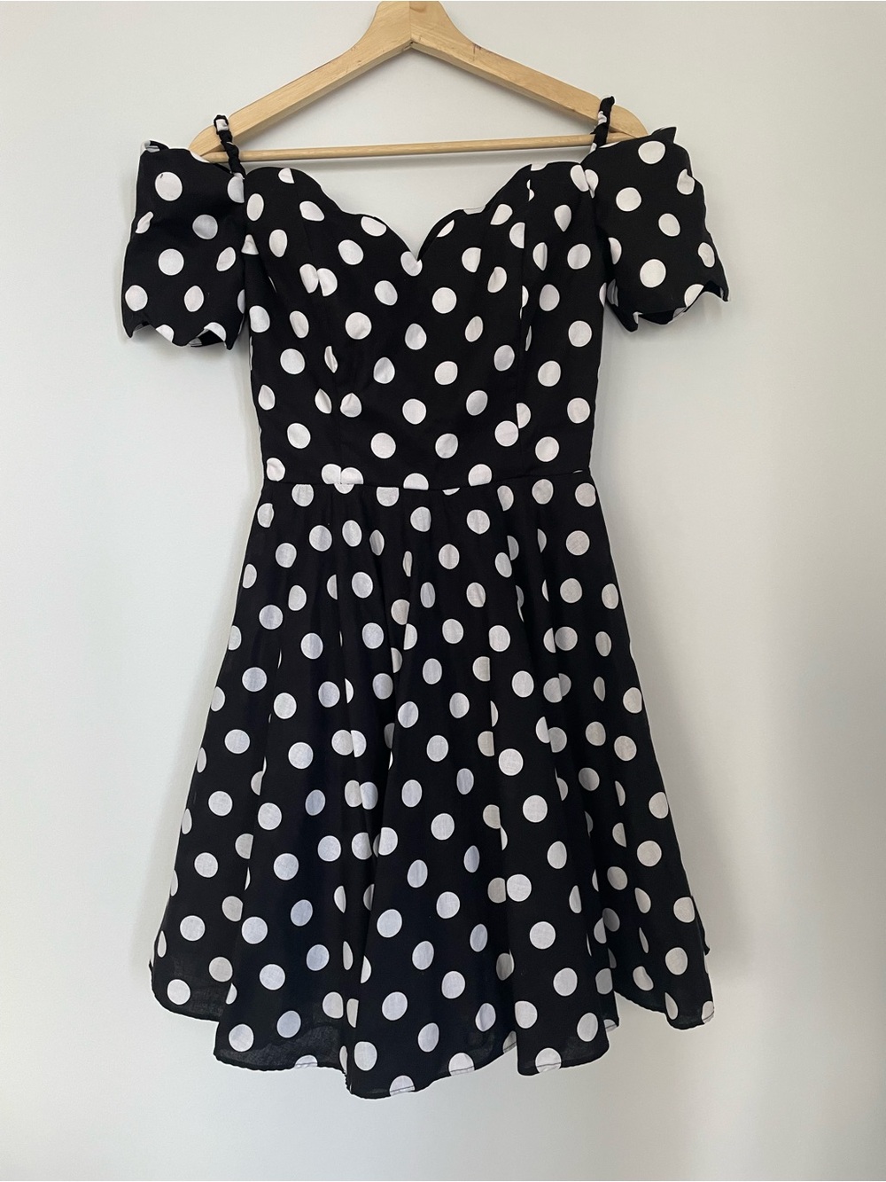 Vintage nu-mode polka dots dress 100% cotton made in Canada